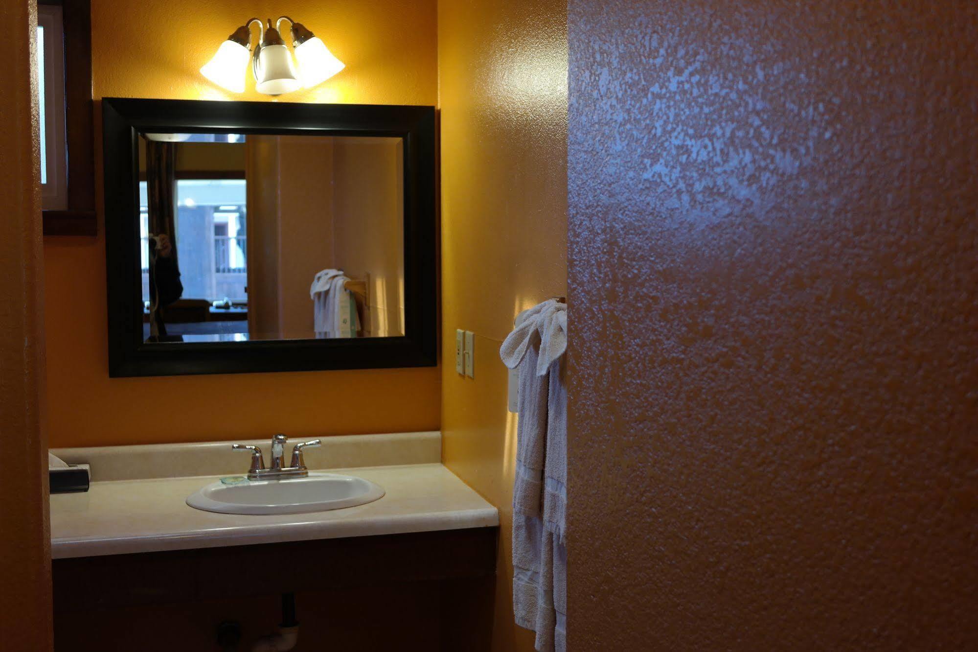 Coast Inn And Spa Fort Bragg Zewnętrze zdjęcie
